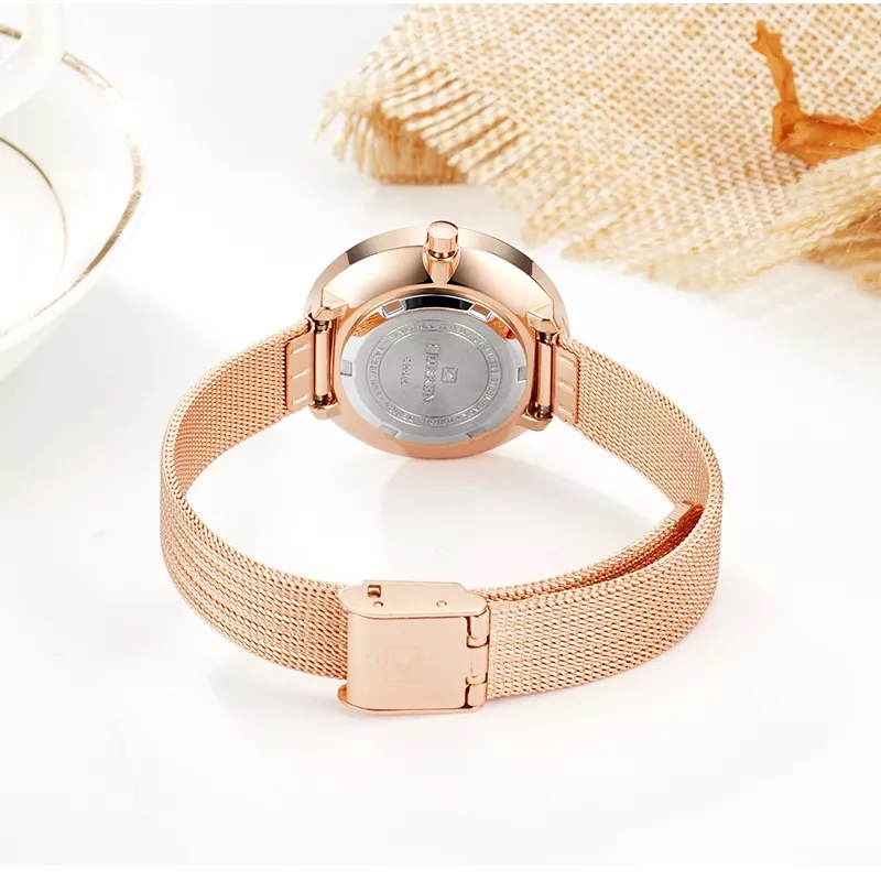 Reloj CURREN acero inox dorado con blanco