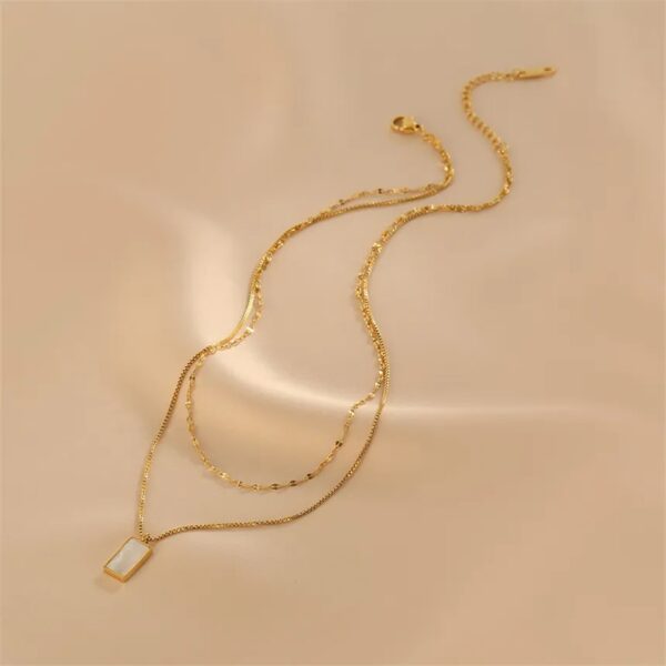 Collar inox dorado dije